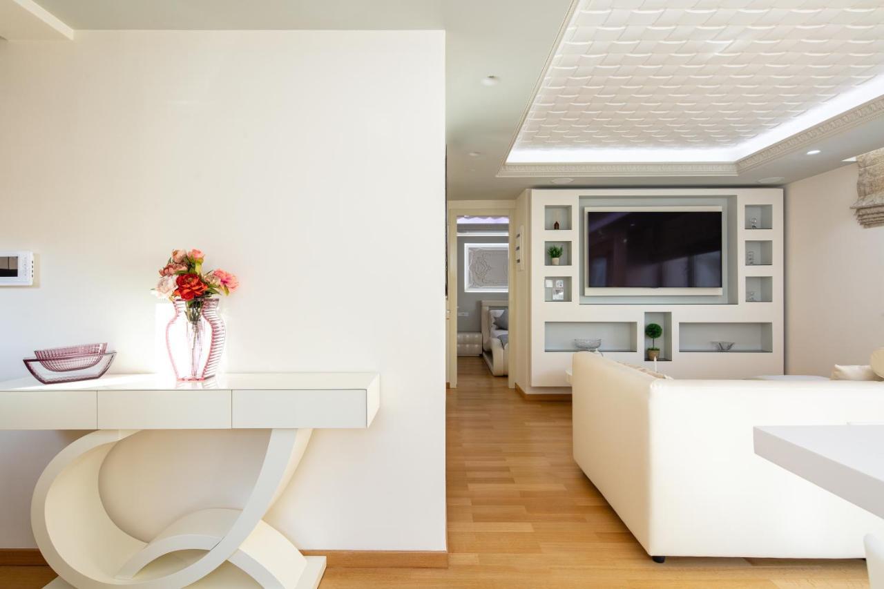 De President Suite, Demani President Suites Sitia  Luaran gambar