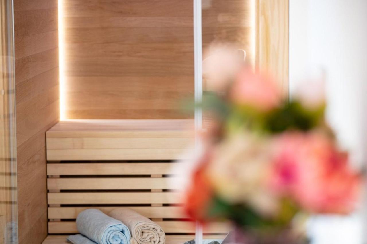 De President Suite, Demani President Suites Sitia  Luaran gambar