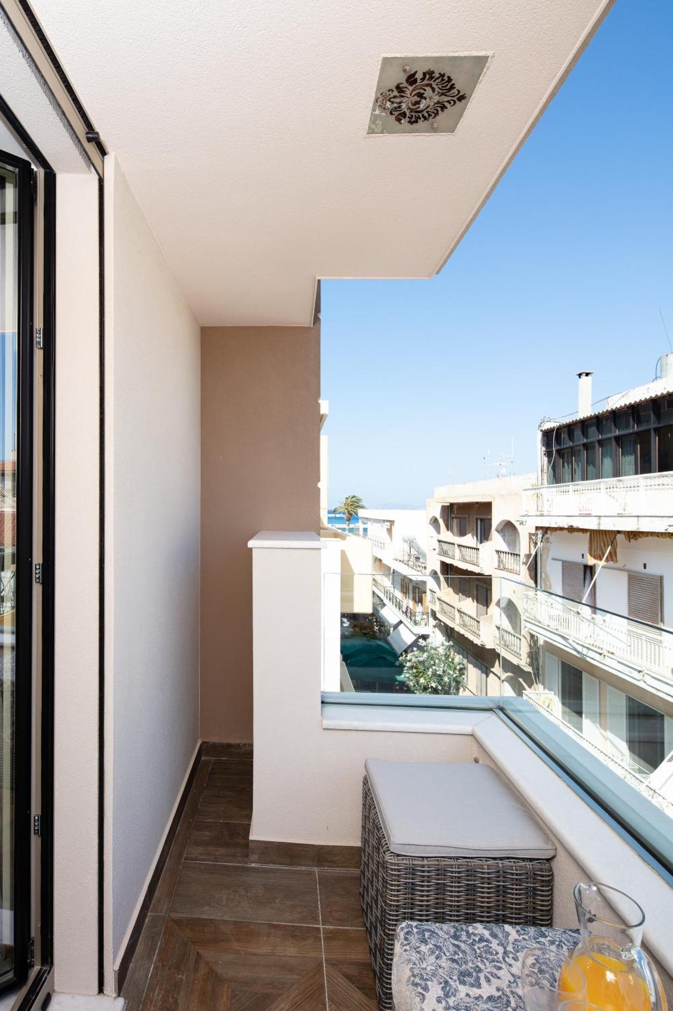 De President Suite, Demani President Suites Sitia  Luaran gambar