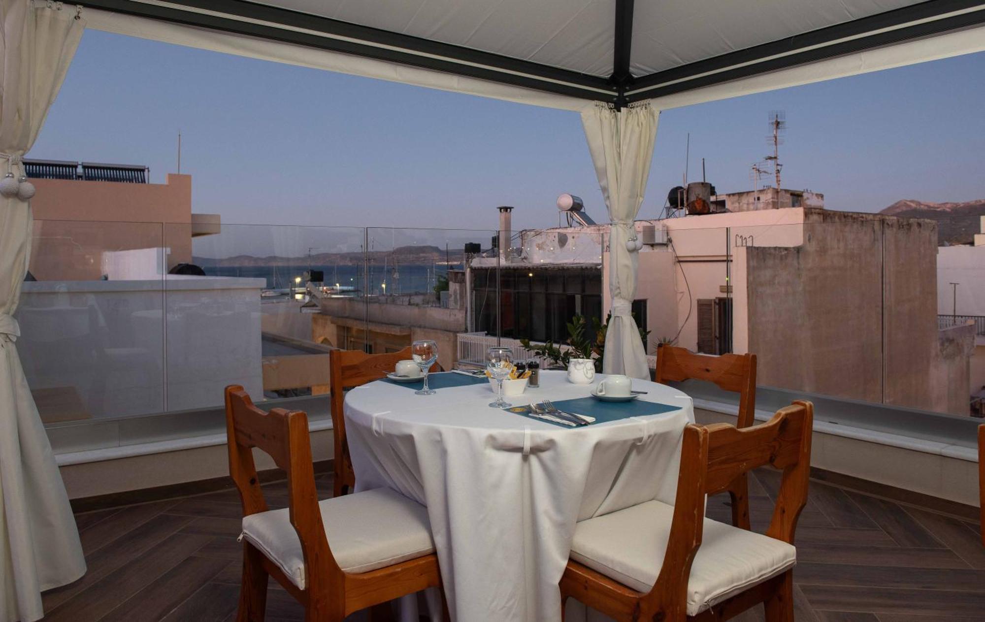De President Suite, Demani President Suites Sitia  Luaran gambar
